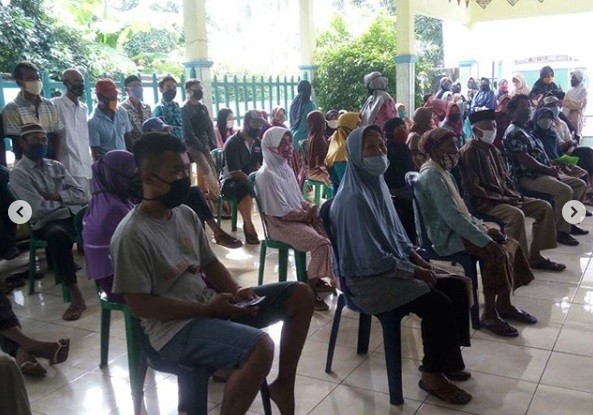 Penyaluran bantuan sembako dari pemprov jateng