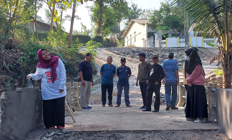 MONEV PEMBANGUNAN JEMBATAN PENGHUBUNG JALAN DESA BANYUURIP